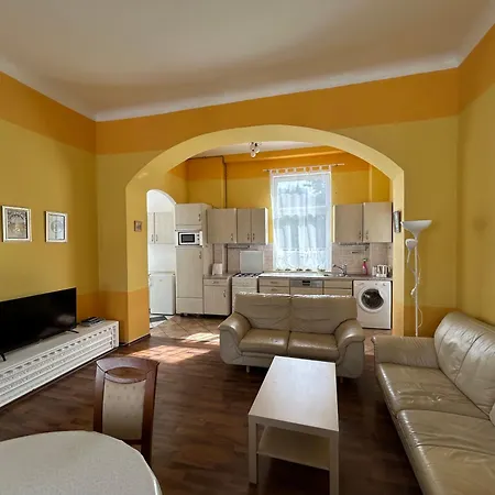 Schloss Ambras * Mariánské Lázně