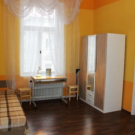 Schloss Ambras Apartamento *